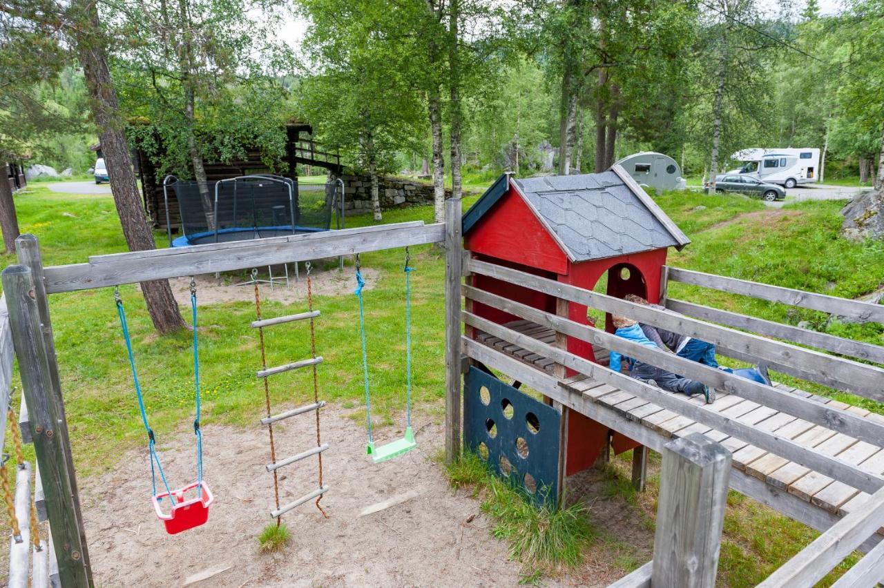 Groven Camping & Hyttegrend Amot  Exteriör bild